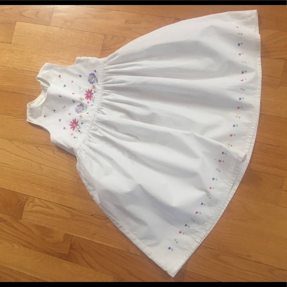 Laura Ashley brand dress super comfy and cute